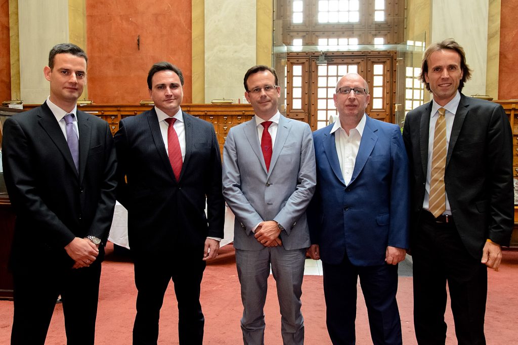 %ce%b1%cf%80%cf%8c-%ce%b4%ce%b5%ce%be%ce%b9%ce%ac-peter-michel-heilmann-%cf%80%cf%81%cf%8c%ce%b5%ce%b4%cf%81%ce%bf%cf%82-eurocharity-%ce%ba%cf%81%ce%b9%cf%82-%ce%b1%ce%bc%ce%b9%cf%81%ce%ac%ce%bb